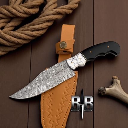 Handmade hunting knife with turquoise stone and venge wood